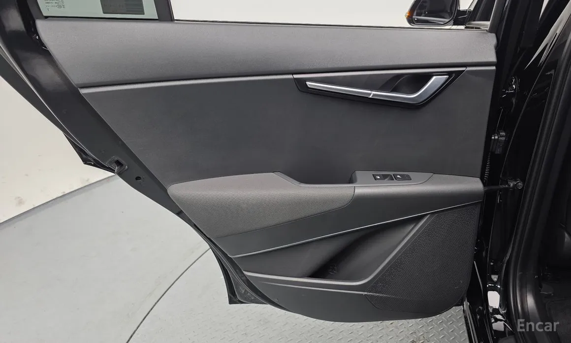 Фото 25 - Kia Niro