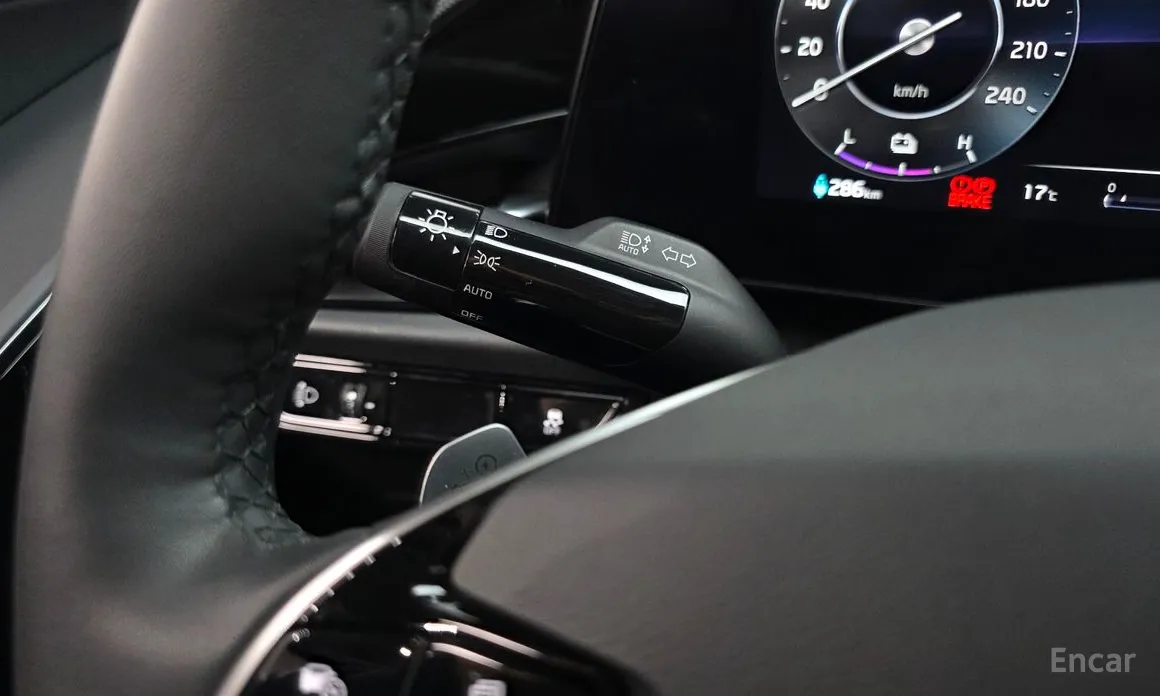 Фото 28 - Kia Niro