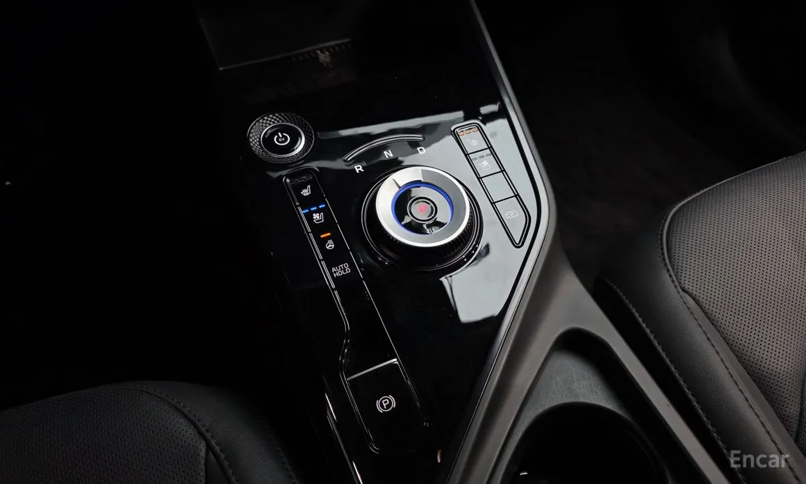 Фото 9 - Kia Niro