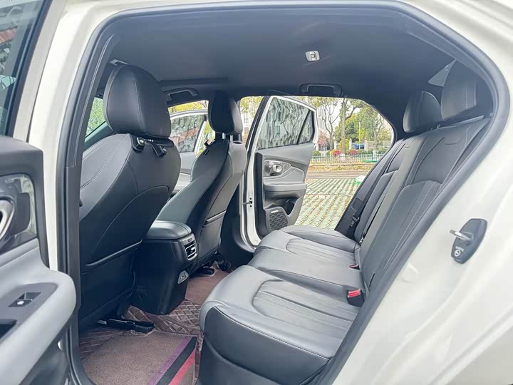GAC Trumpchi Empow R 2025 2025款 270T DCT 影豹R-Style劲享版