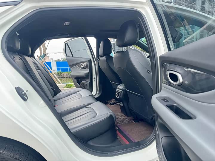 GAC Trumpchi Empow R 2025 2025款 270T DCT 影豹R-Style劲享版