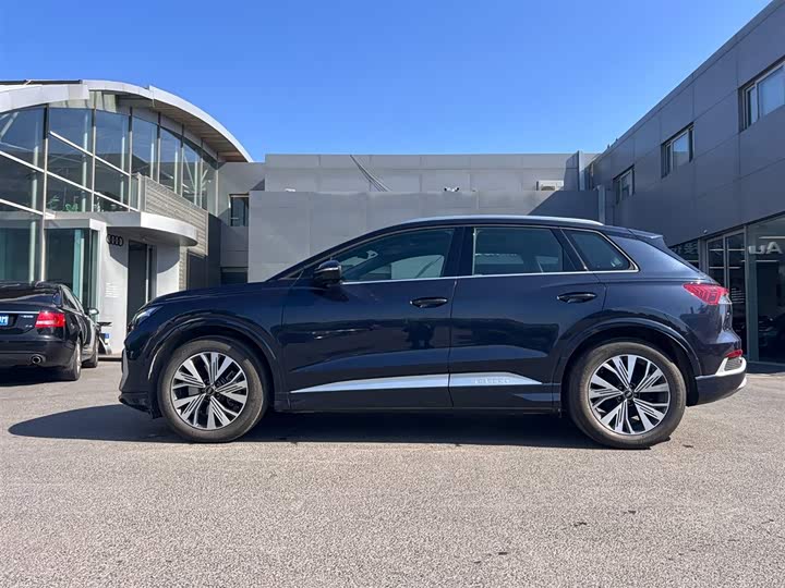 Фото 7 - Audi Q4 e-tron