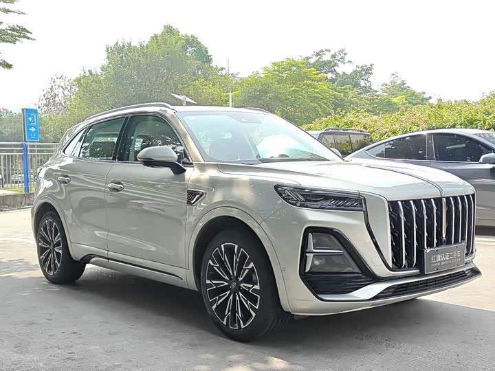Фото 3 - Hongqi HS5