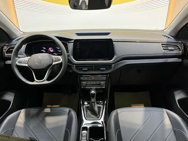 Фото 9 - Volkswagen Tharu