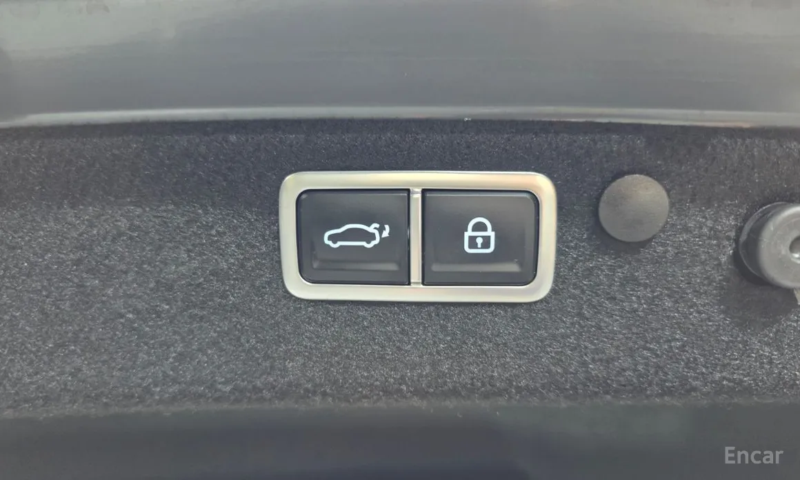 Genesis G70 2020 Gasoline 2.5T 2WD