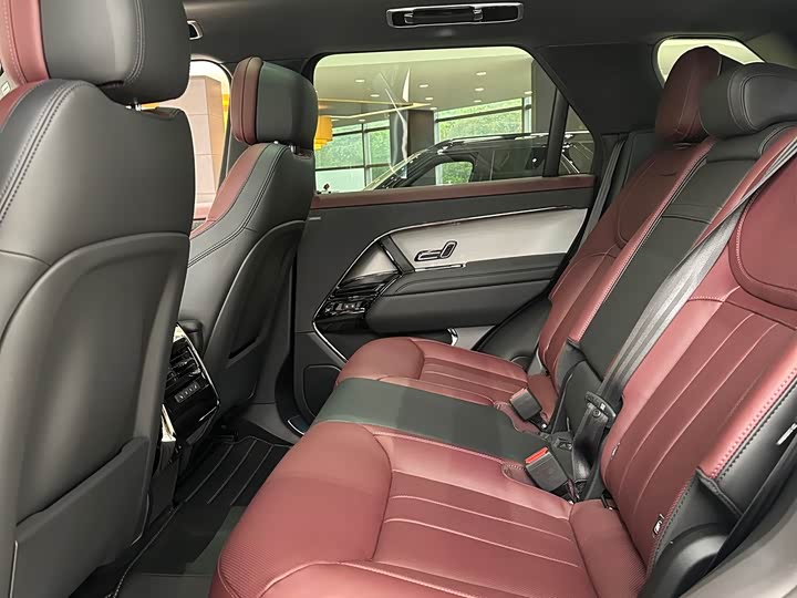 2026 Land Rover Range Rover Sport