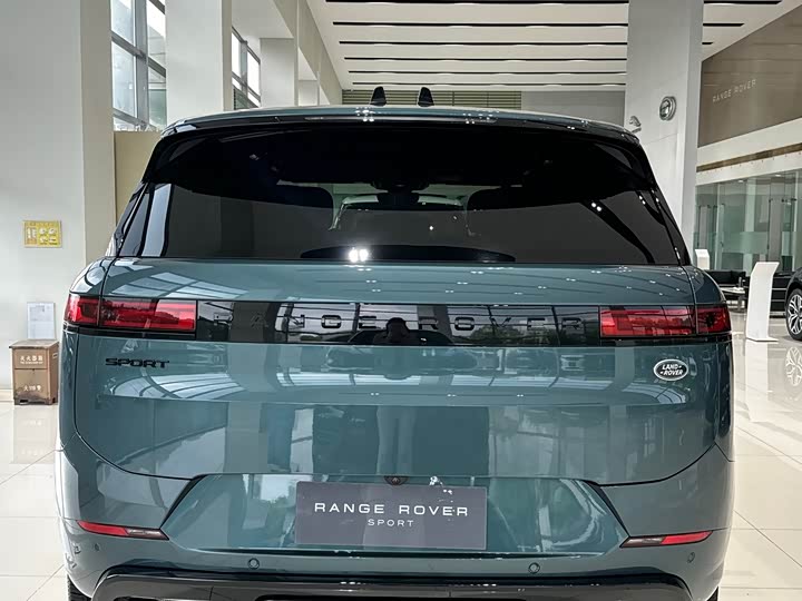 Land Rover Range Rover Sport 2026 2026款 400PS Dynamic SE