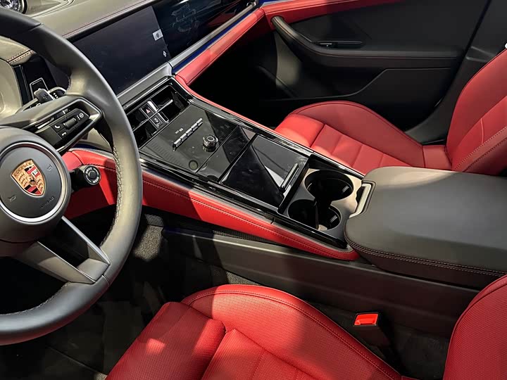2026 Porsche Panamera