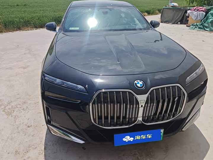 BMW i7 2023 2023款 eDrive50L 领先M运动套装