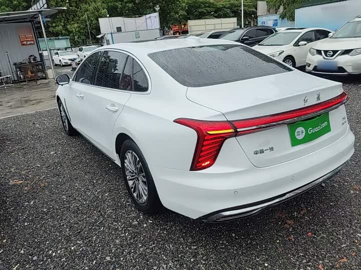 Zdjęcie 5 - Hongqi H5