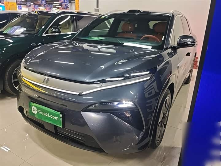 2025 BYD Tang L