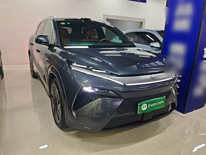2025 BYD Tang L
