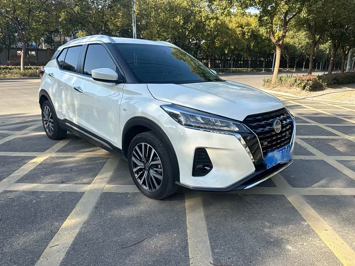 2023 Nissan Kicks