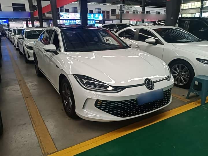 Фото 4 - Volkswagen Lamando L