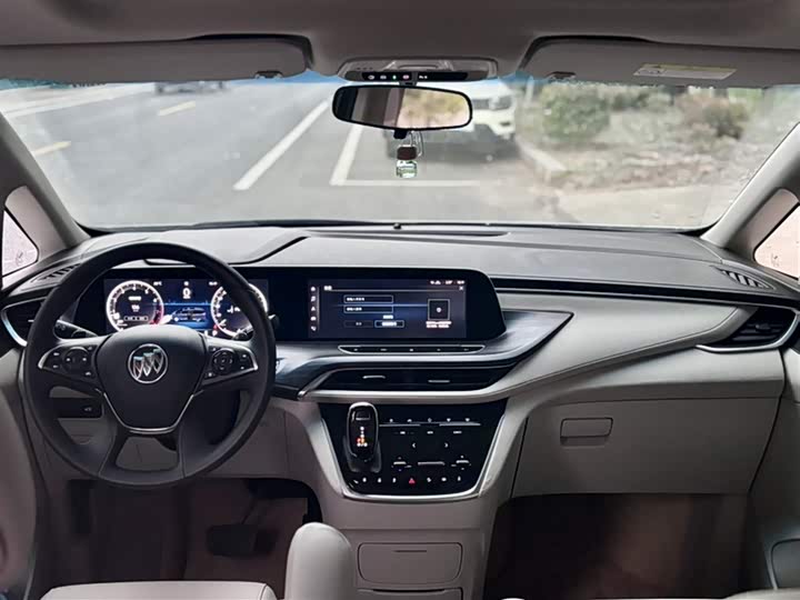 Фото 9 - Buick GL8 ES