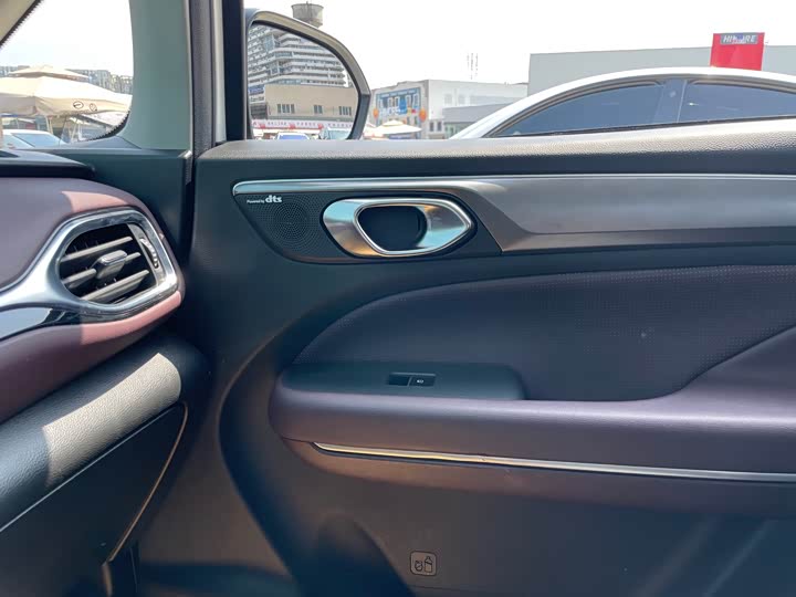 GAC Trumpchi M6 2024 2024款 MAX 270T WDCT 尊荣版