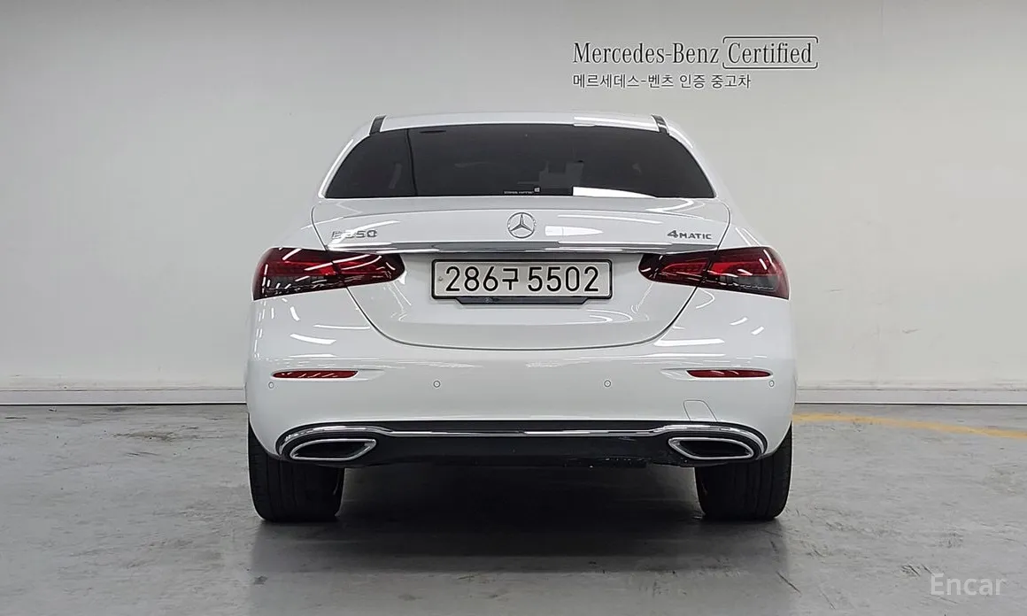 Фото 4 - Mercedes-Benz E-Class