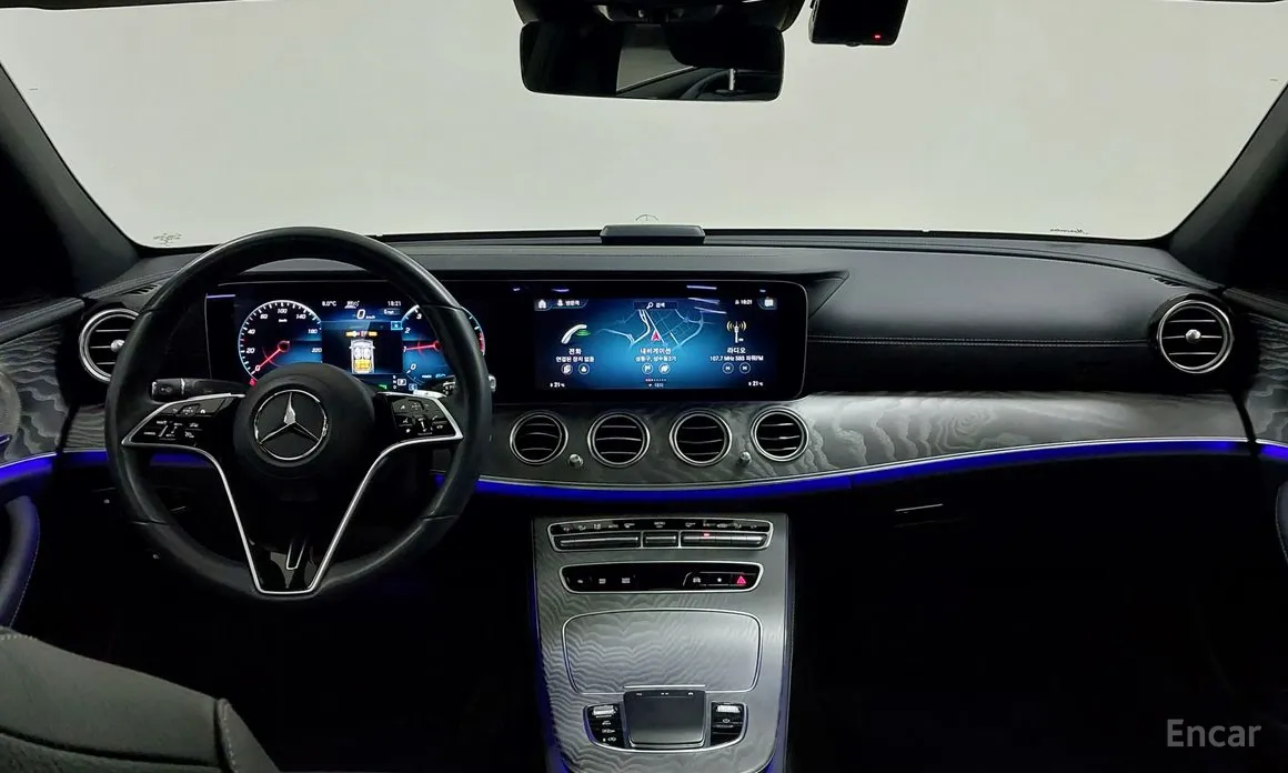 Фото 7 - Mercedes-Benz E-Class