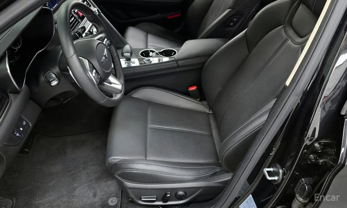 Photo 29 - Genesis G70