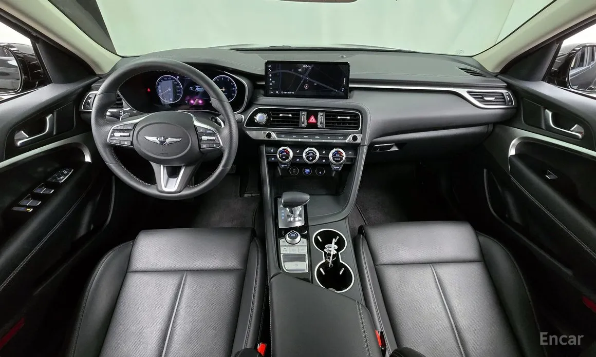 Photo 7 - Genesis G70