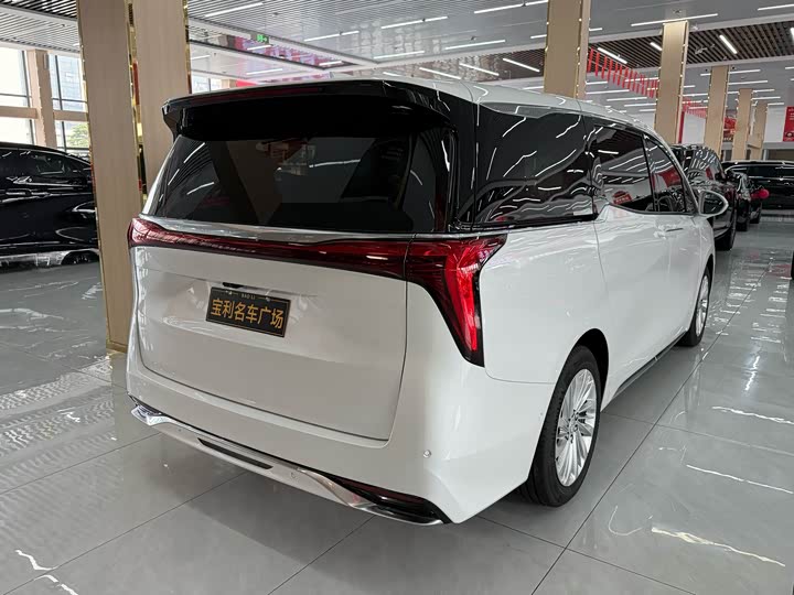 Buick GL8 Century 2025 2025款 2.0T 七座蕴世版