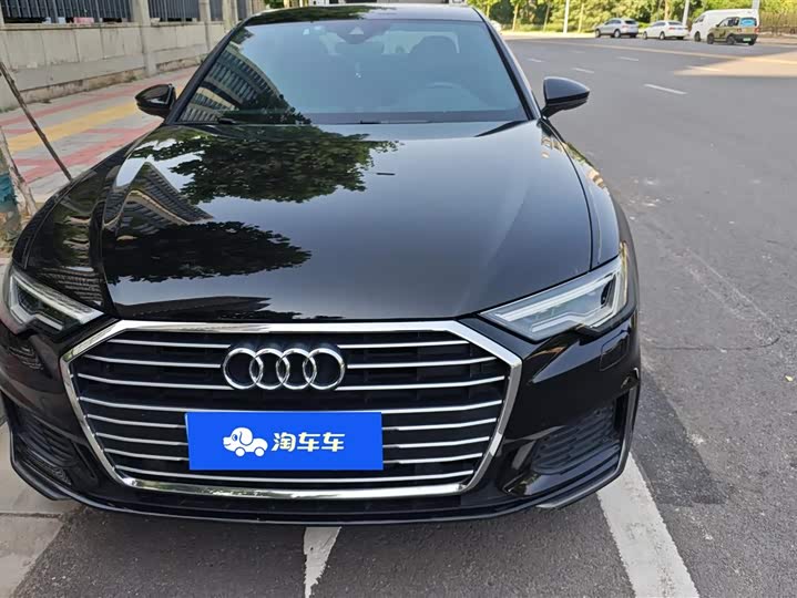 Фото 2 - Audi A6L