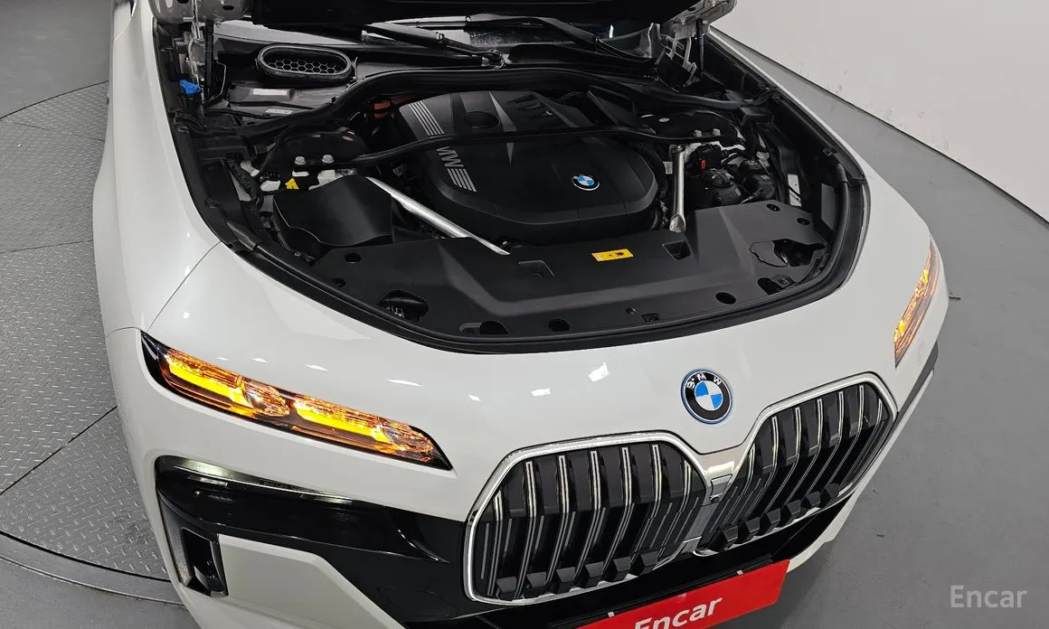 BMW 7 Series 2022 750e xDrive M Sport