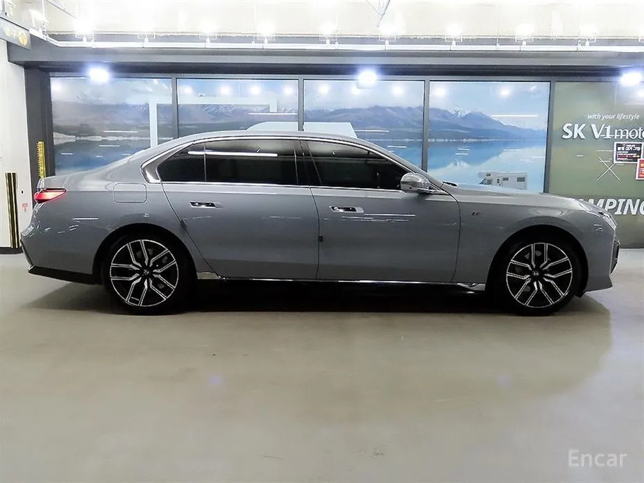 BMW i7 2022 xDrive 60 M sport