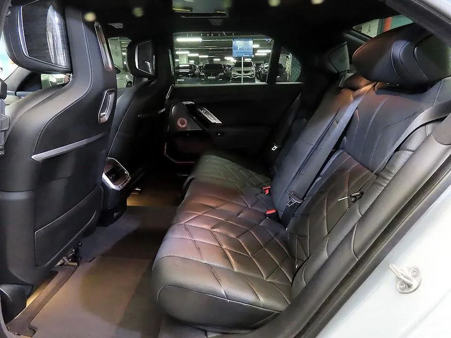 BMW i7 2022 xDrive 60 M sport