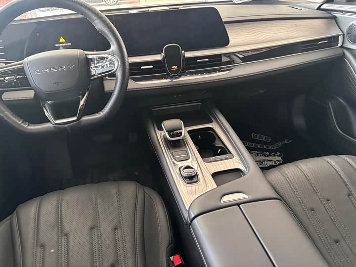 2025 Chery Fulwin A8