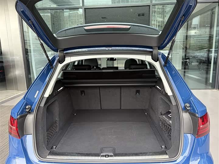 Audi A4 2023 2023款 Avant 40 TFSI 时尚动感型