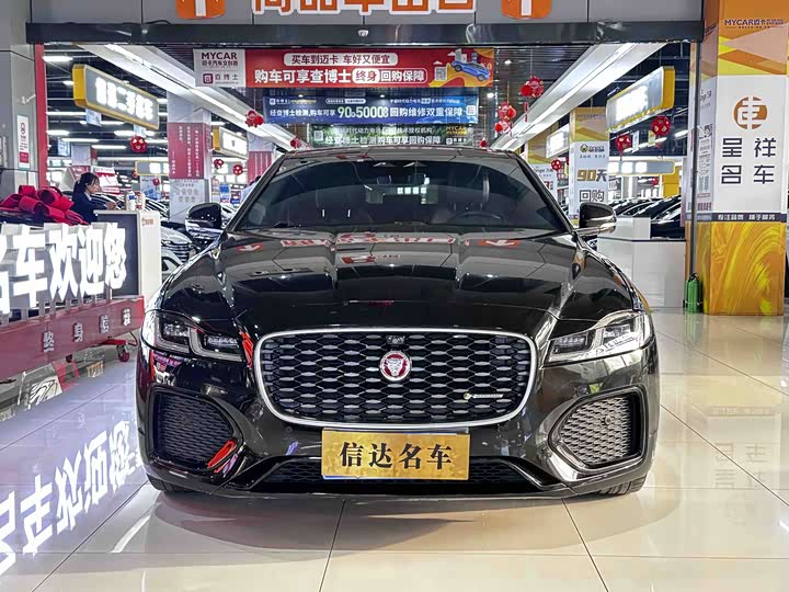 Photo 2 - Jaguar XF L
