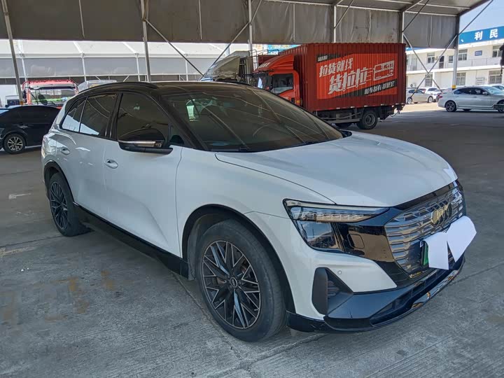 2023 Audi Q5 e-tron