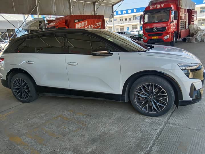 2023 Audi Q5 e-tron