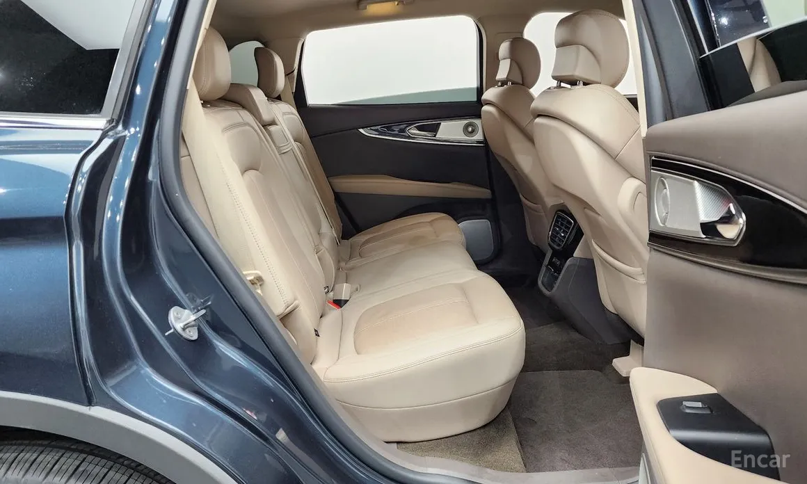 Lincoln Nautilus 2019 2.7 202A AWD