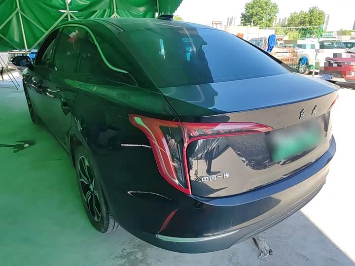 Фото 5 - Hongqi E-QM5