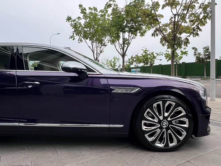 Bentley Flying Spur 2024 2024款 4.0T V8 Mulliner