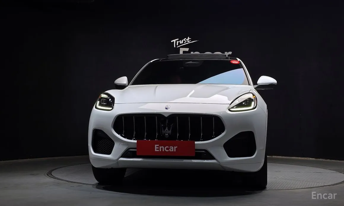 Фото 3 - Maserati Grecale