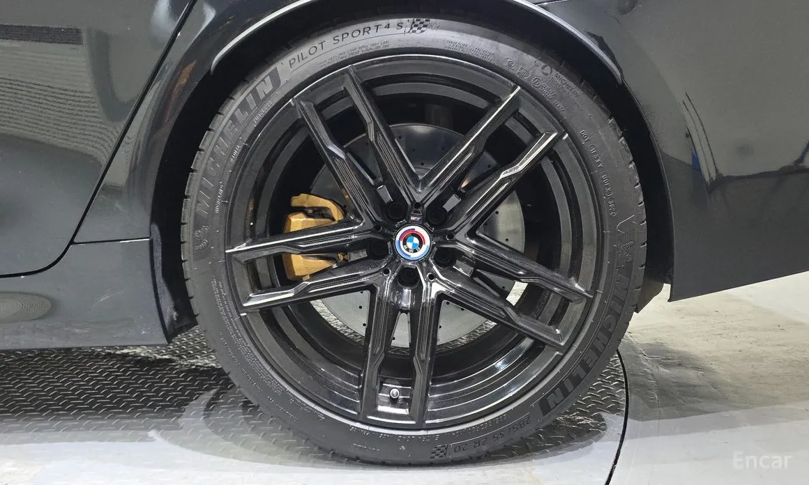 BMW M5 2018 M5 Sedan Competition