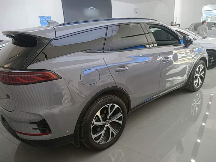 Фото 7 - BYD Tang Hybrid/EV