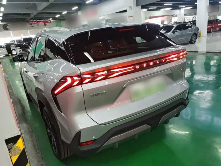 Geely Galaxy L7 2025 2025款 EM-i 115km 探索+版
