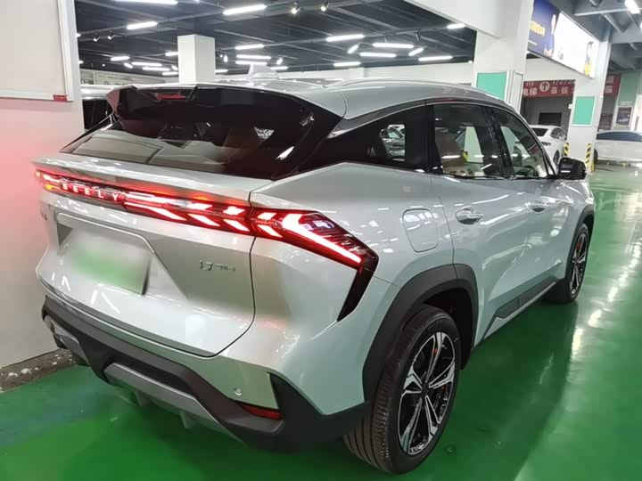 Geely Galaxy L7 2025 2025款 EM-i 115km 探索+版