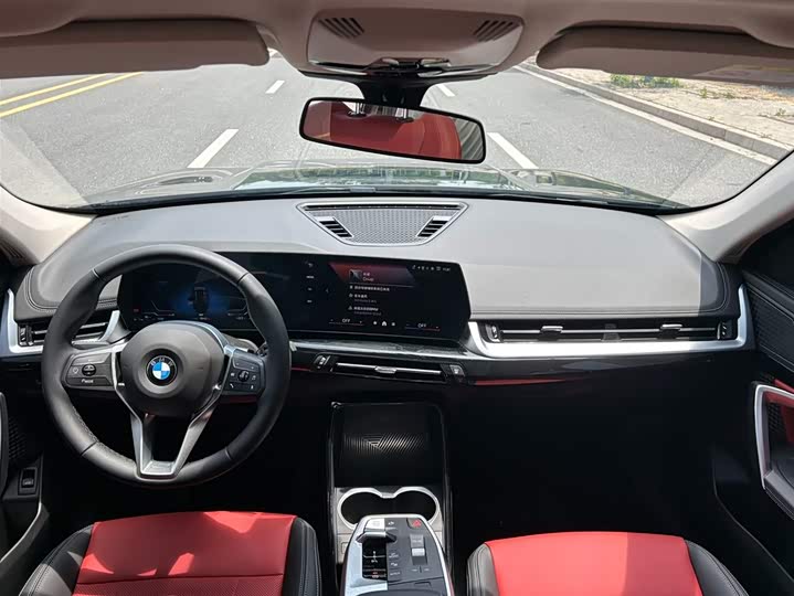 Фото 7 - BMW X1