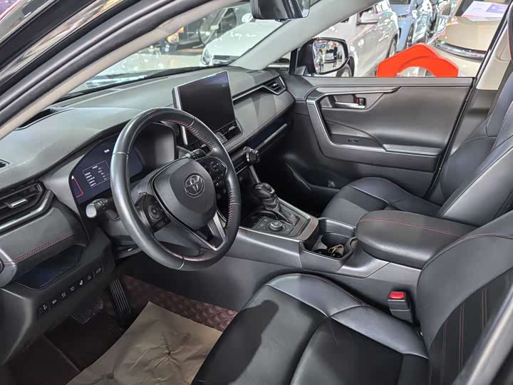 Toyota Wildlander Hybrid 2021 2021款 高性能版 2.5L 四驱激擎版