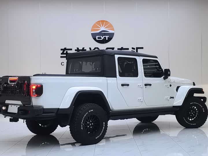 Jeep Gladiator 2022 2022款 3.6L 先行版