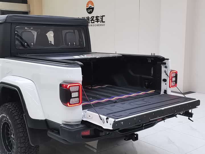 Jeep Gladiator 2022 2022款 3.6L 先行版