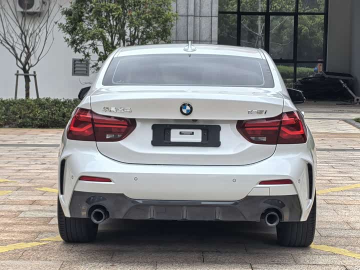 Фото 5 - BMW 1 Series