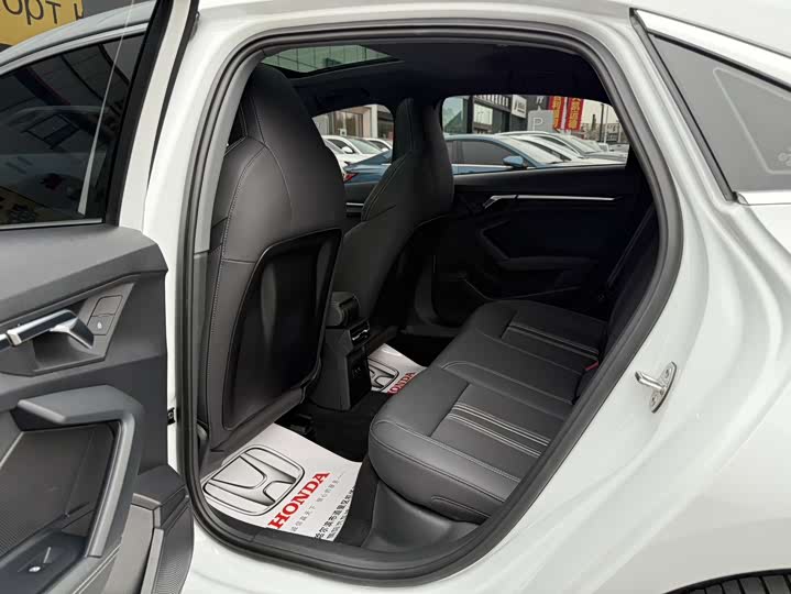 Фото 8 - Audi A3