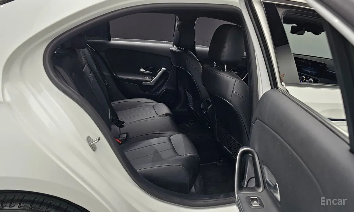 Фото 11 - Mercedes-Benz A-Class