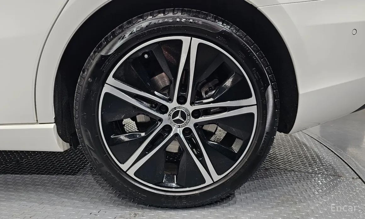 Фото 21 - Mercedes-Benz A-Class